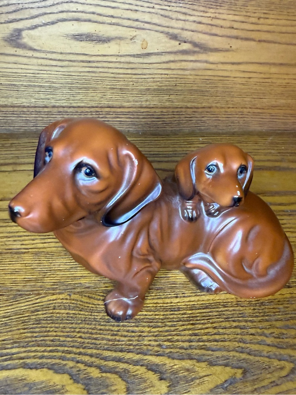 Brown Dachshund Dog Figurine with Puppy — Decorative Pet Accent